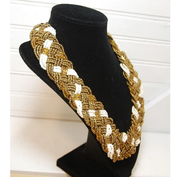 Vintage Y2K Chunky necklace choker beaded gold and white braided design - Picture 3 of 7